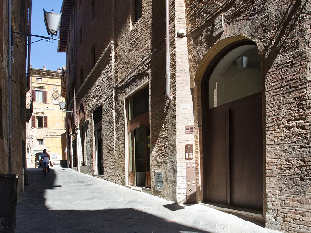 Il Tolomei - Central In The Middle Of Main Street Siena Zimmer foto
